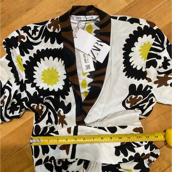 ZARA  PRINTED WRAP DRESS ECRU SIZE S BLOGGERS FAVORITE 💕 ❤️ - Picture 15 of 16